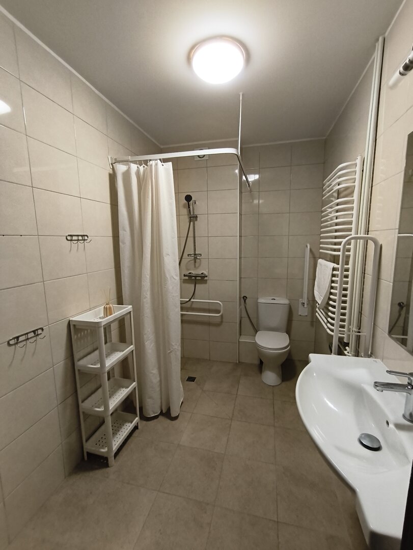 LOGISPHARM SPÓŁKA Z OGRANICZONĄ ODPOWIEDZIALNOŚCIĄ - 2