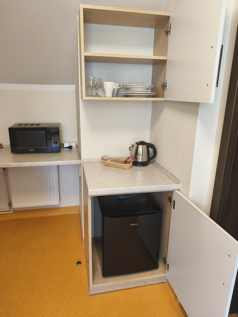 LOGISPHARM SPÓŁKA Z OGRANICZONĄ ODPOWIEDZIALNOŚCIĄ - 5