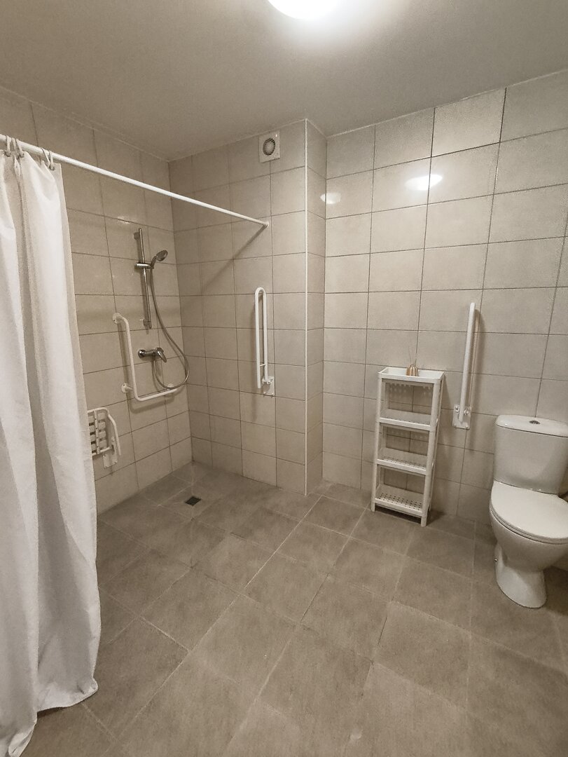 LOGISPHARM SPÓŁKA Z OGRANICZONĄ ODPOWIEDZIALNOŚCIĄ - 3