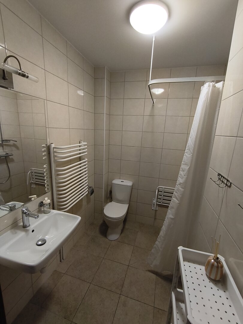 LOGISPHARM SPÓŁKA Z OGRANICZONĄ ODPOWIEDZIALNOŚCIĄ - 3
